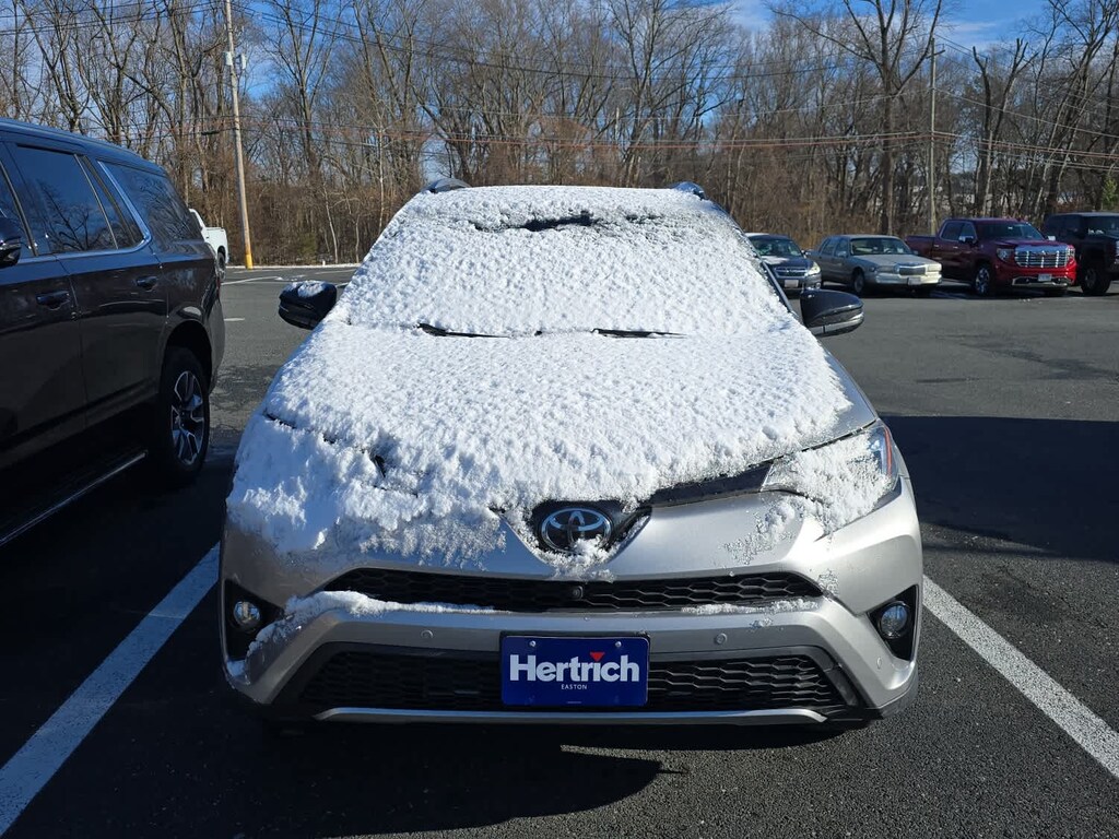 Used 2017 Toyota RAV4 SE