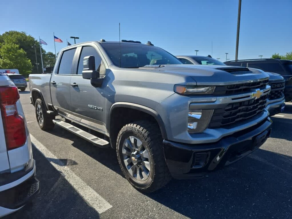 Used 2024 Chevrolet Silverado 2500 HD Custom Truck