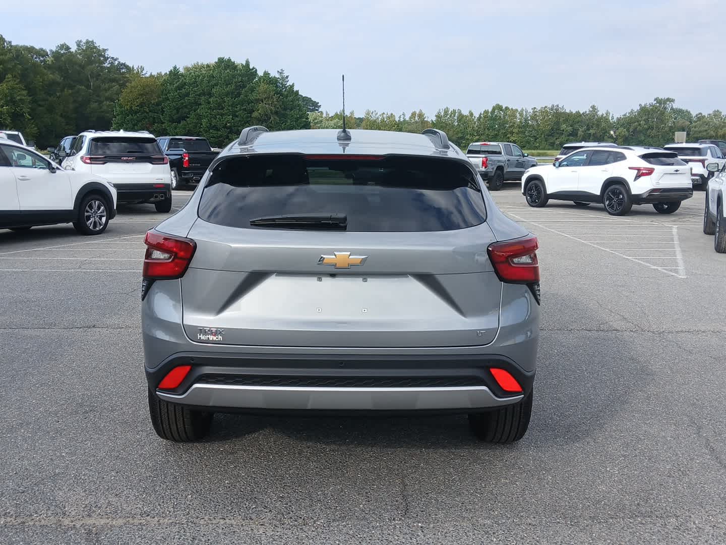 2025 Chevrolet Trax LT photo 4