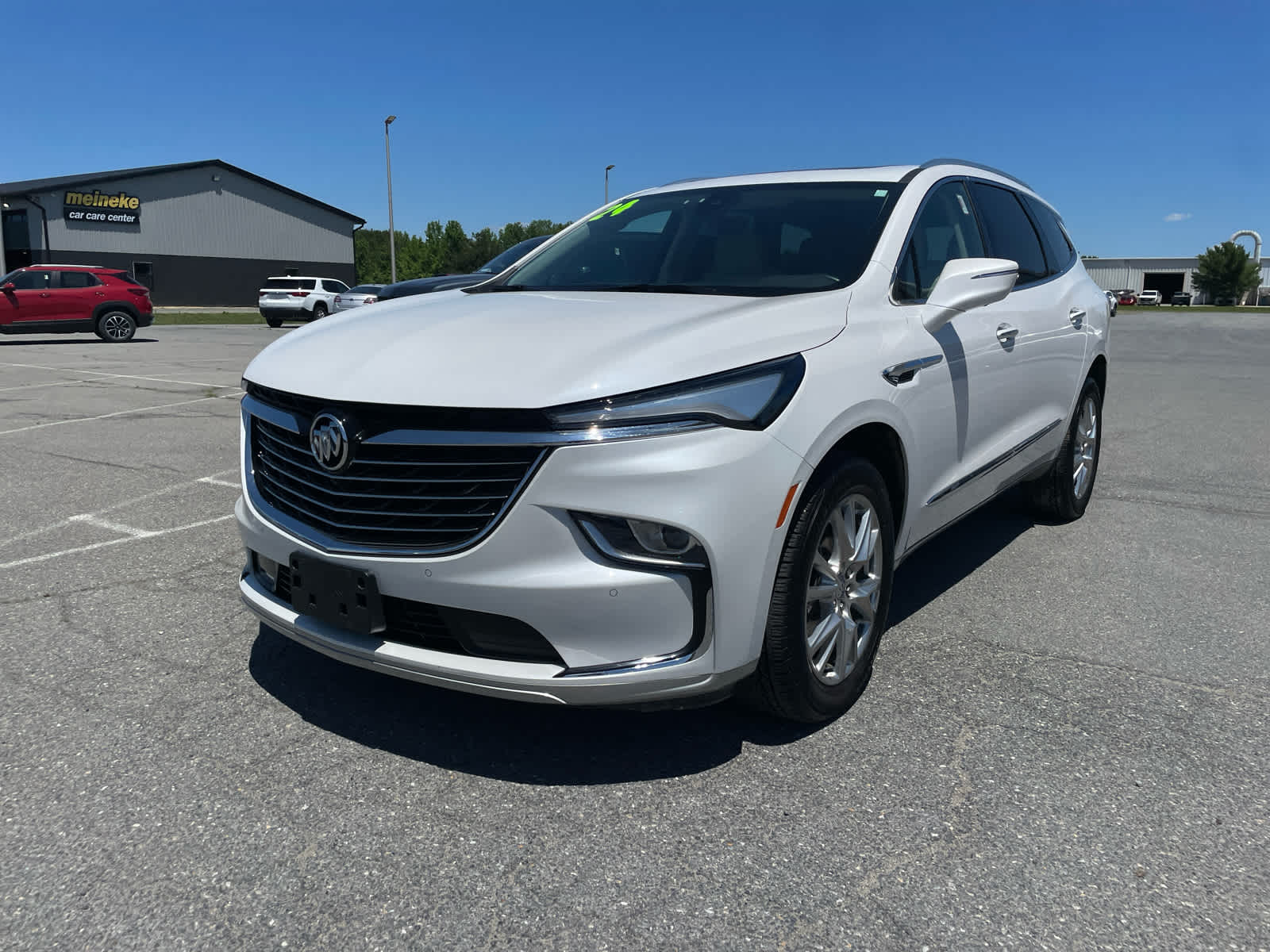 2024 Buick Enclave Essence AWD's photo