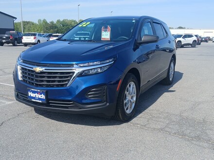 2022 Chevrolet Equinox LS SUV