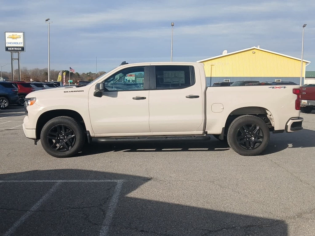 New 2026 Chevrolet Silverado 1500 Custom Truck