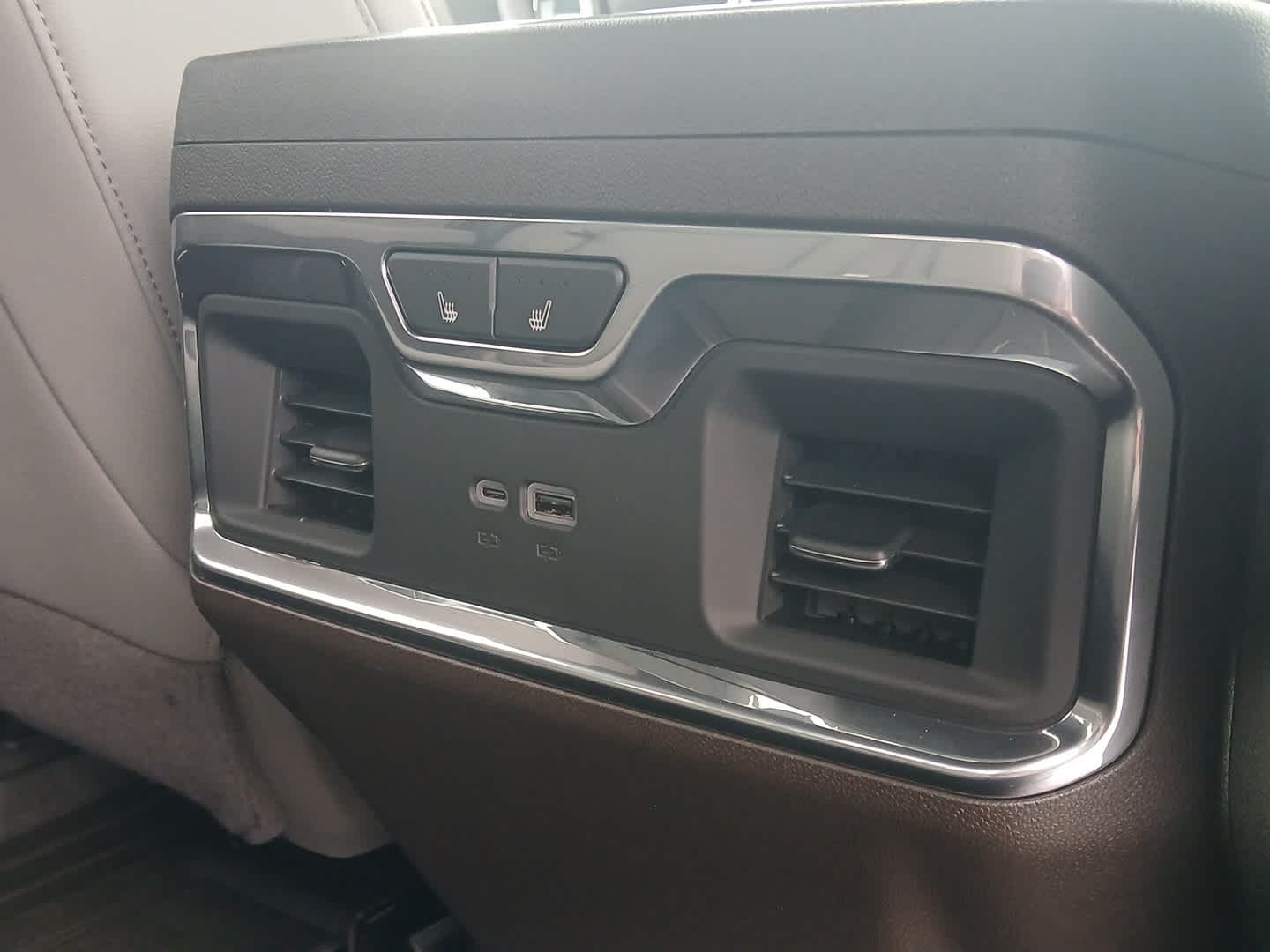 2025 Chevrolet Silverado 2500 HD LTZ - Photo 18