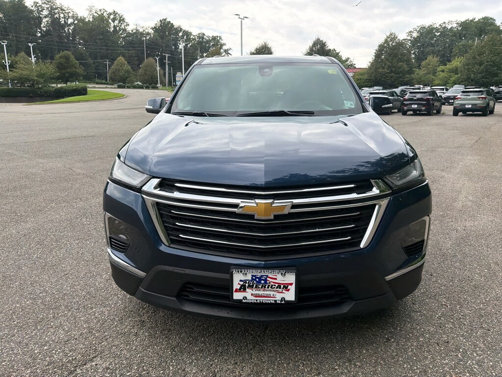 Used 2023 Chevrolet Traverse LT Cloth SUV