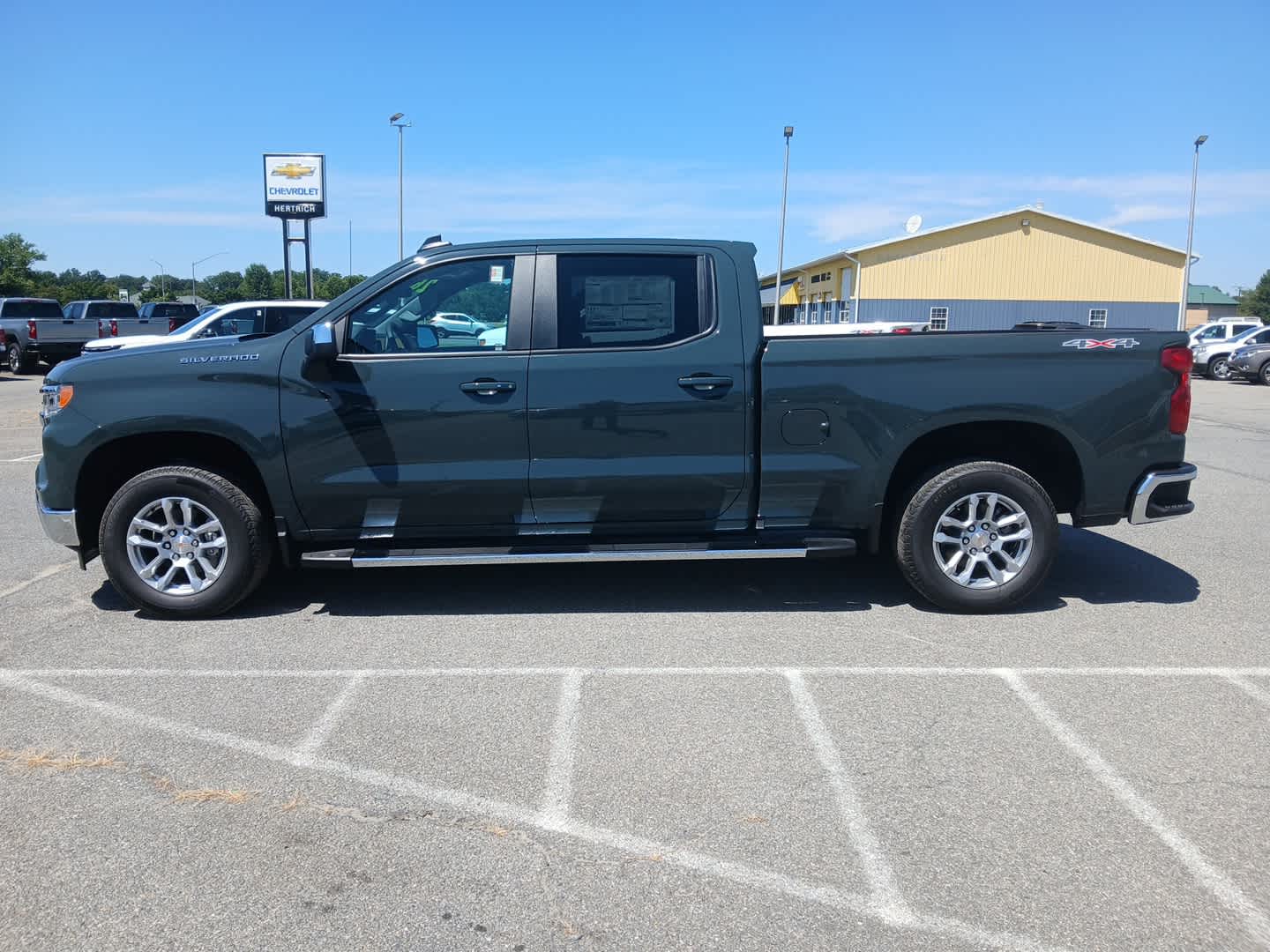 2026 Chevrolet Silverado 1500 LT photo 2