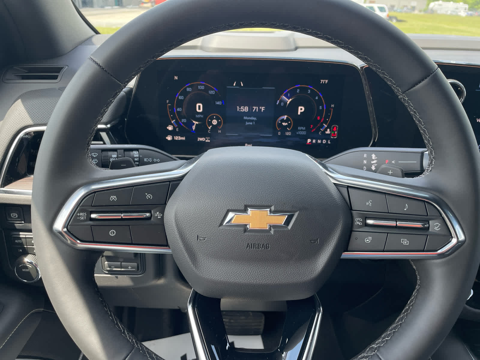 2026 Chevrolet Suburban Premier - Photo 33
