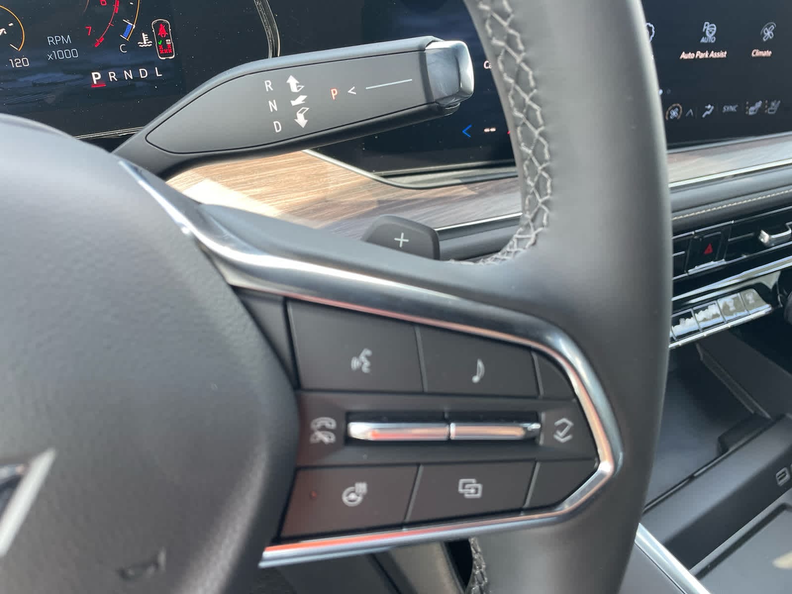 2026 Chevrolet Suburban Premier - Photo 30