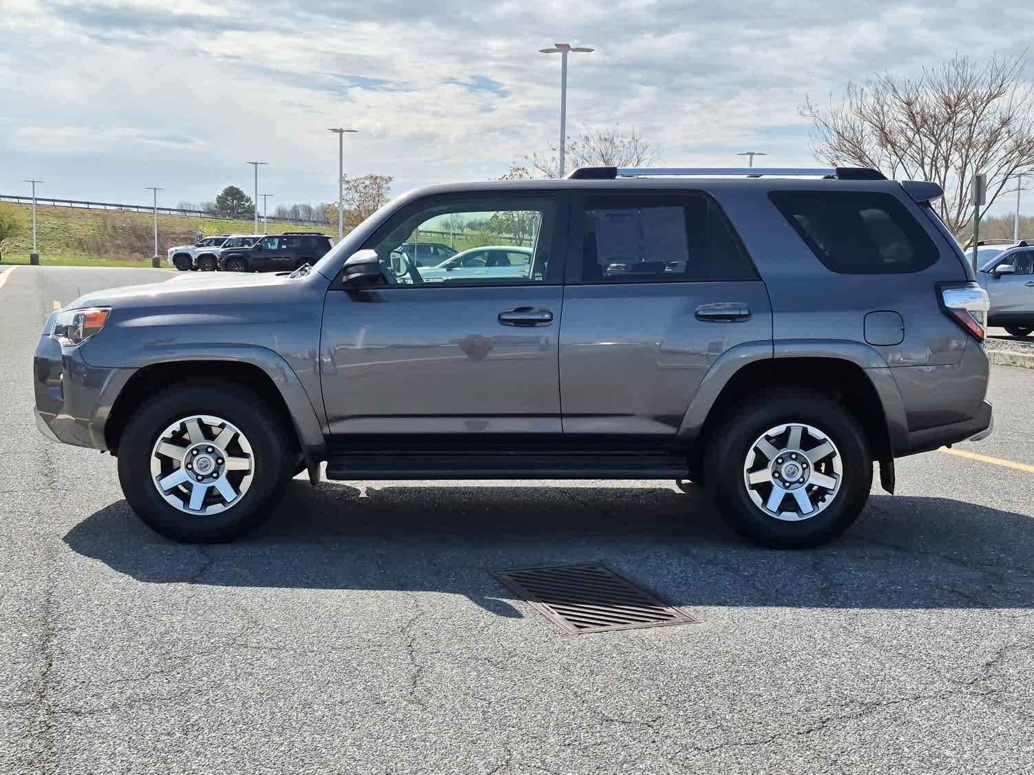 View vehicle photo 6