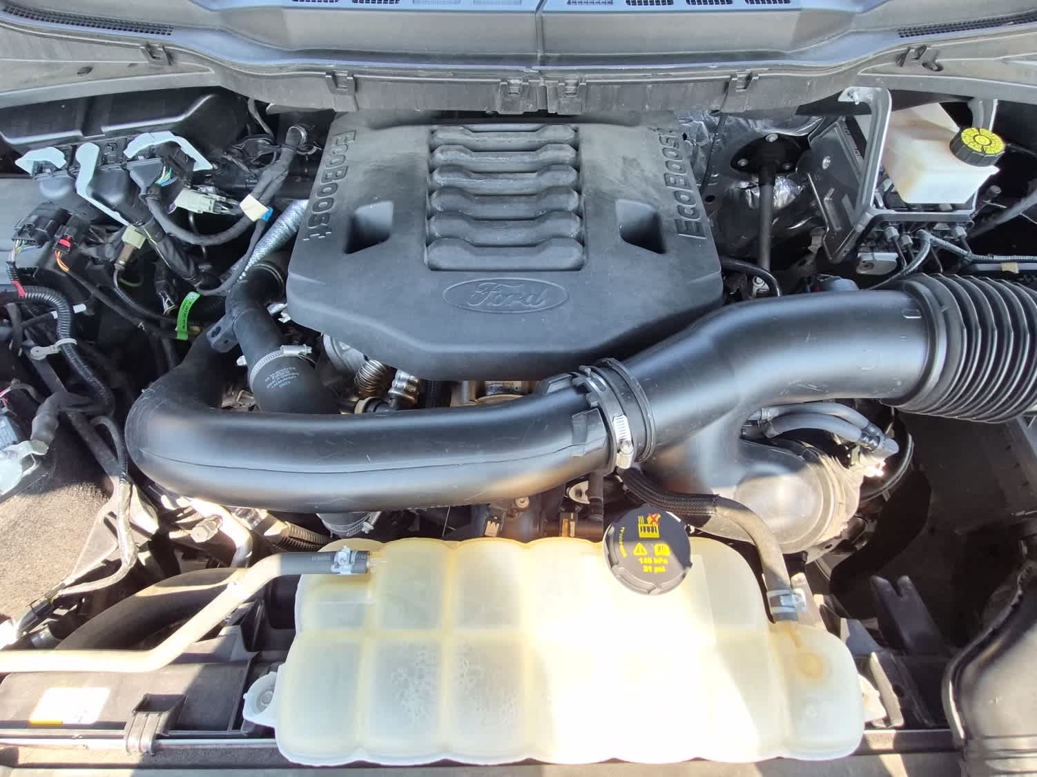2023 Ford F-150 XLT - Photo 18