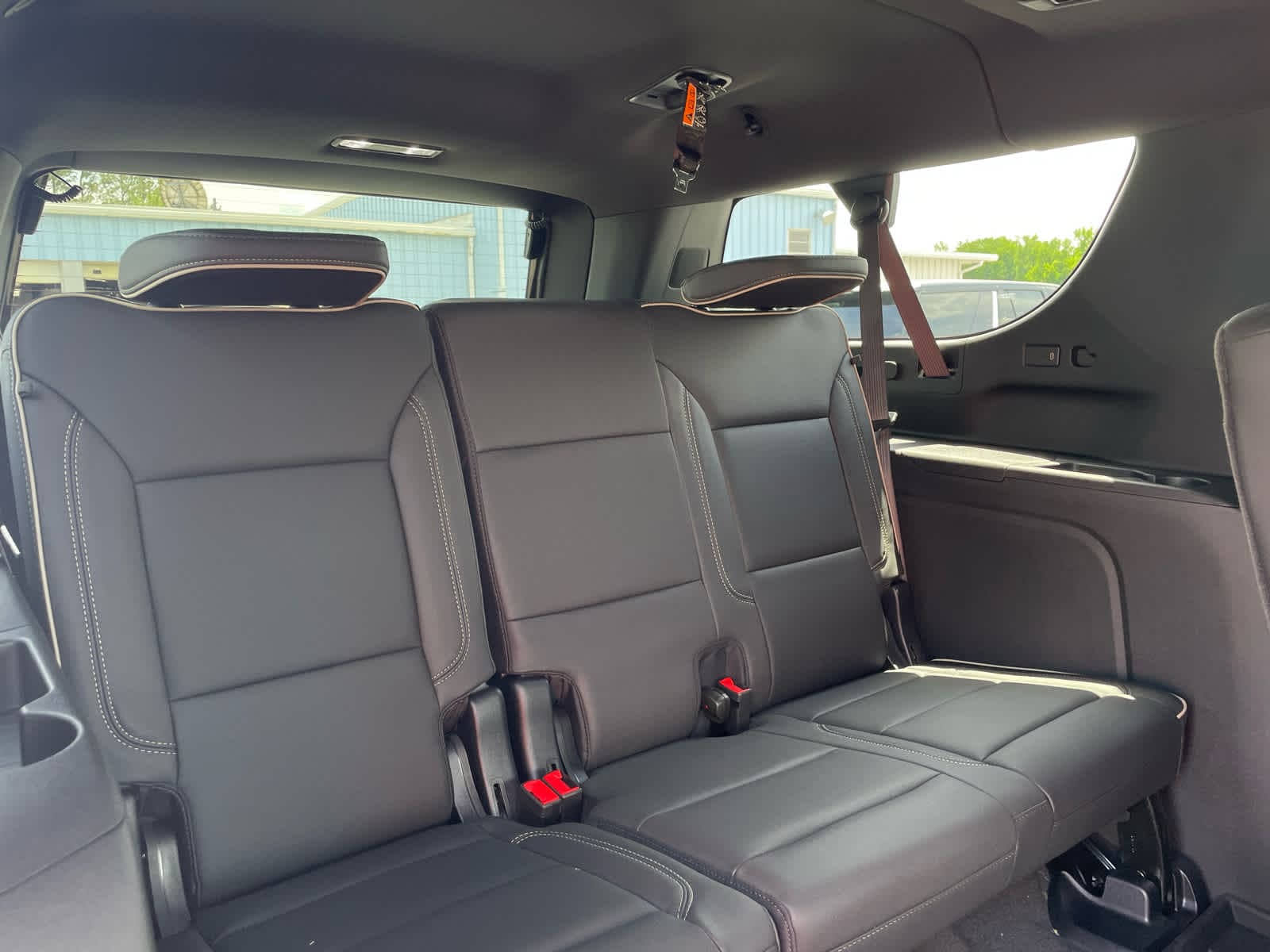 2026 Chevrolet Suburban Premier - Photo 18