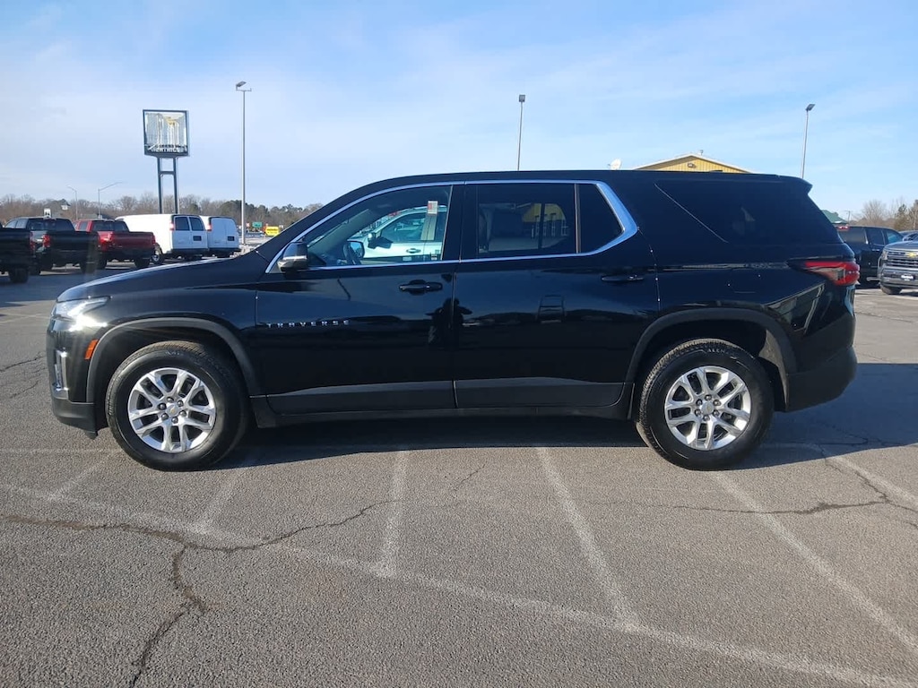 Certified 2023 Chevrolet Traverse LS SUV