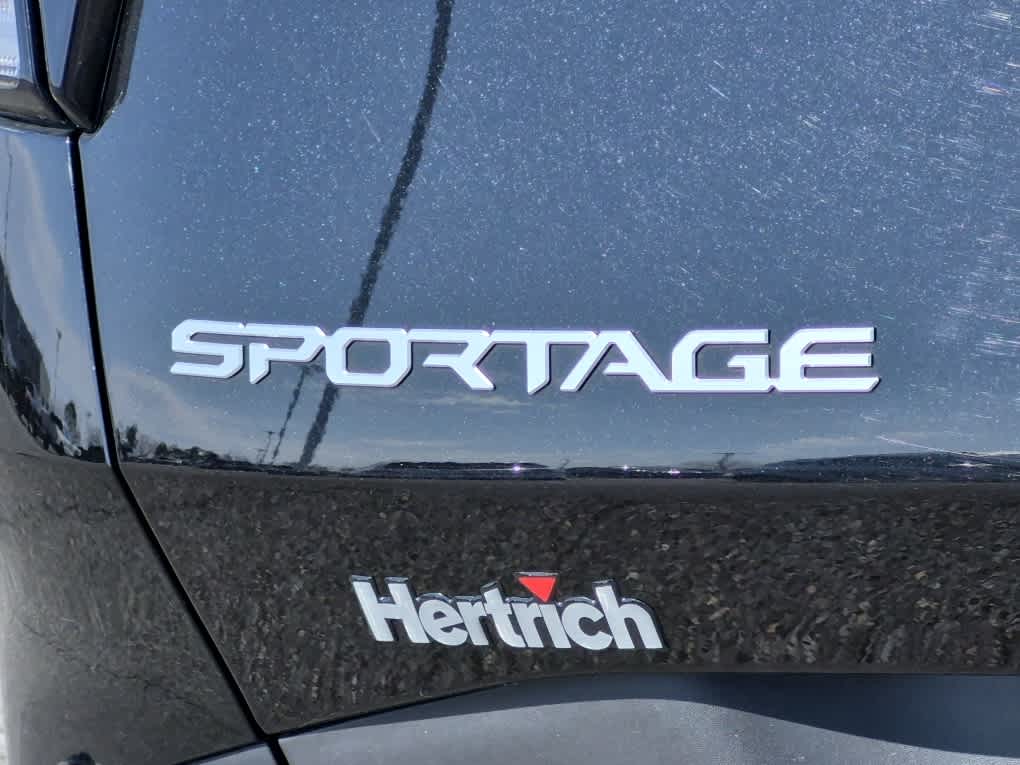 2024 Kia Sportage LX - Photo 23