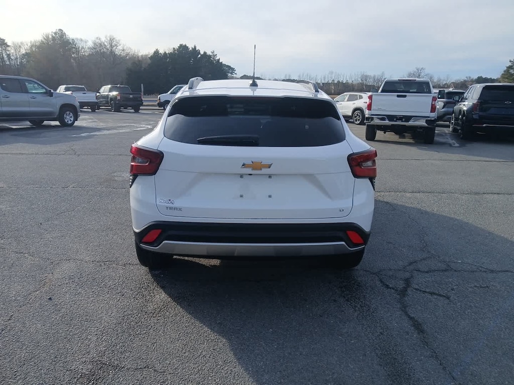 New 2026 Chevrolet Trax LT SUV