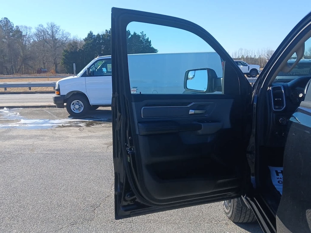 Used 2019 Ram 1500 Big Horn/Lone Star 4x4 Crew Cab 57 Box Truck Crew Cab