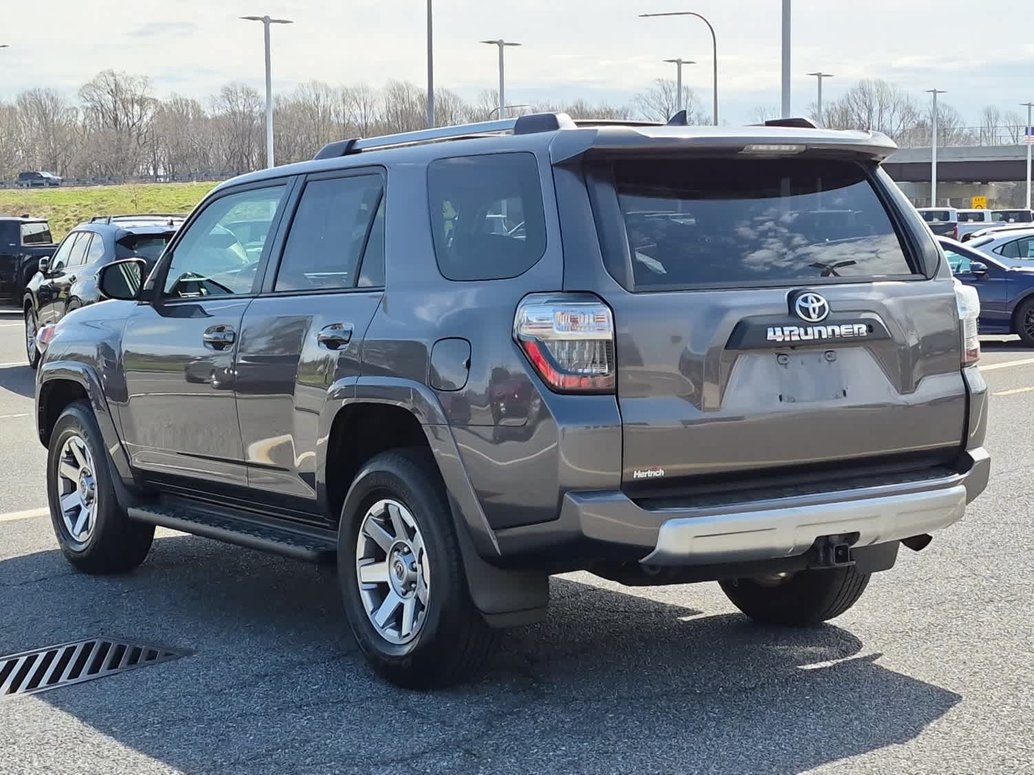 View vehicle photo 5