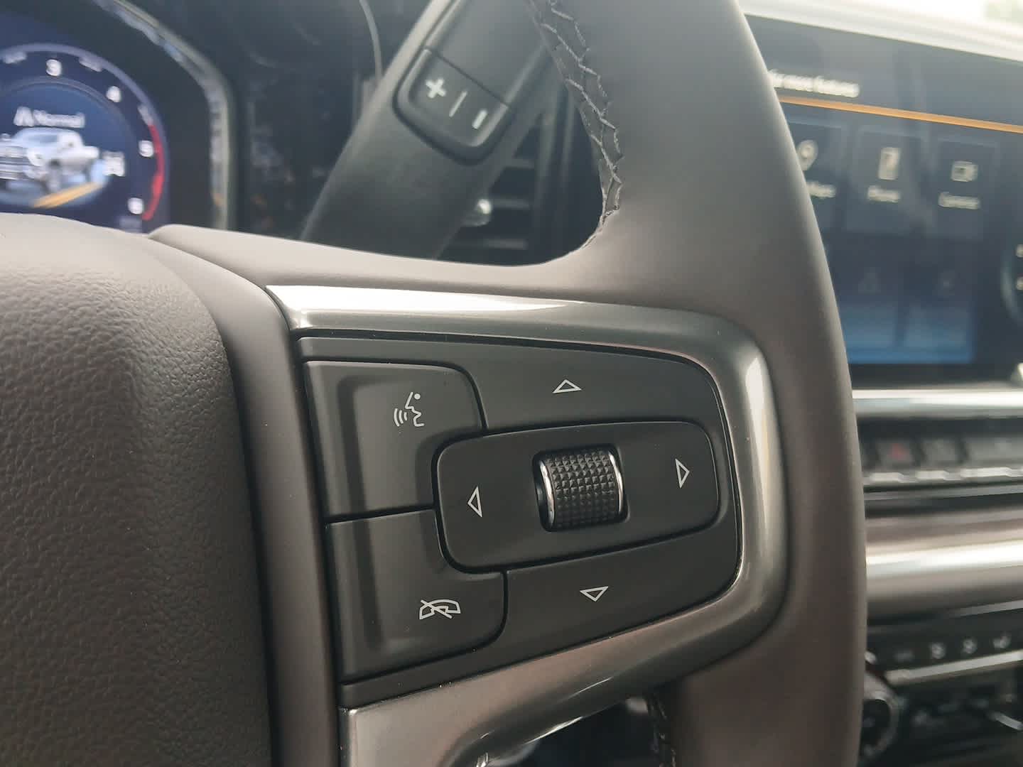 2025 Chevrolet Silverado 2500 HD LTZ - Photo 28