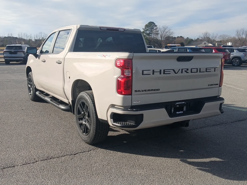 New 2026 Chevrolet Silverado 1500 Custom Truck