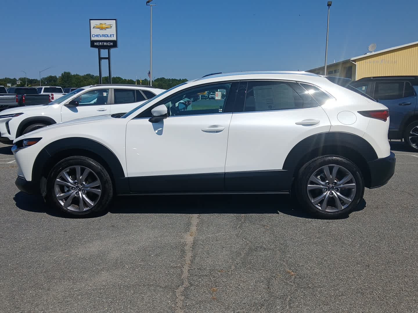 2020 Mazda CX-30 Premium photo 2