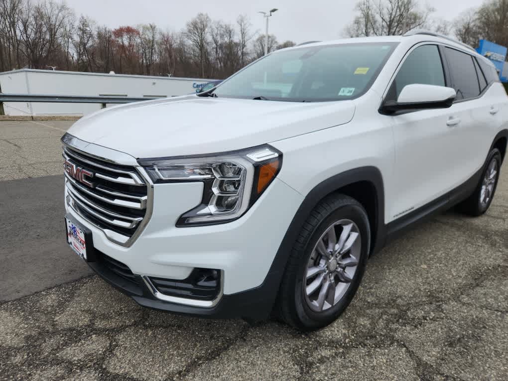 2024 GMC Terrain SLT AWD's photo