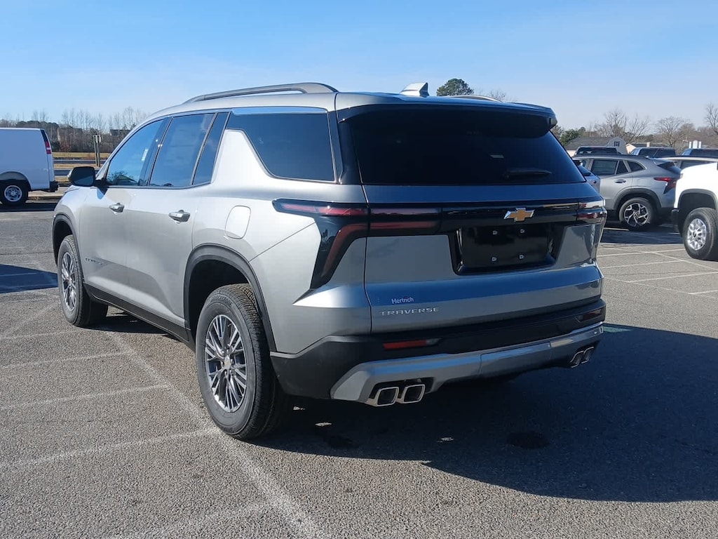 New 2026 Chevrolet Traverse LT SUV