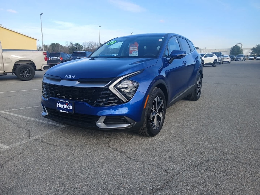 Used 2023 Kia Sportage EX SUV
