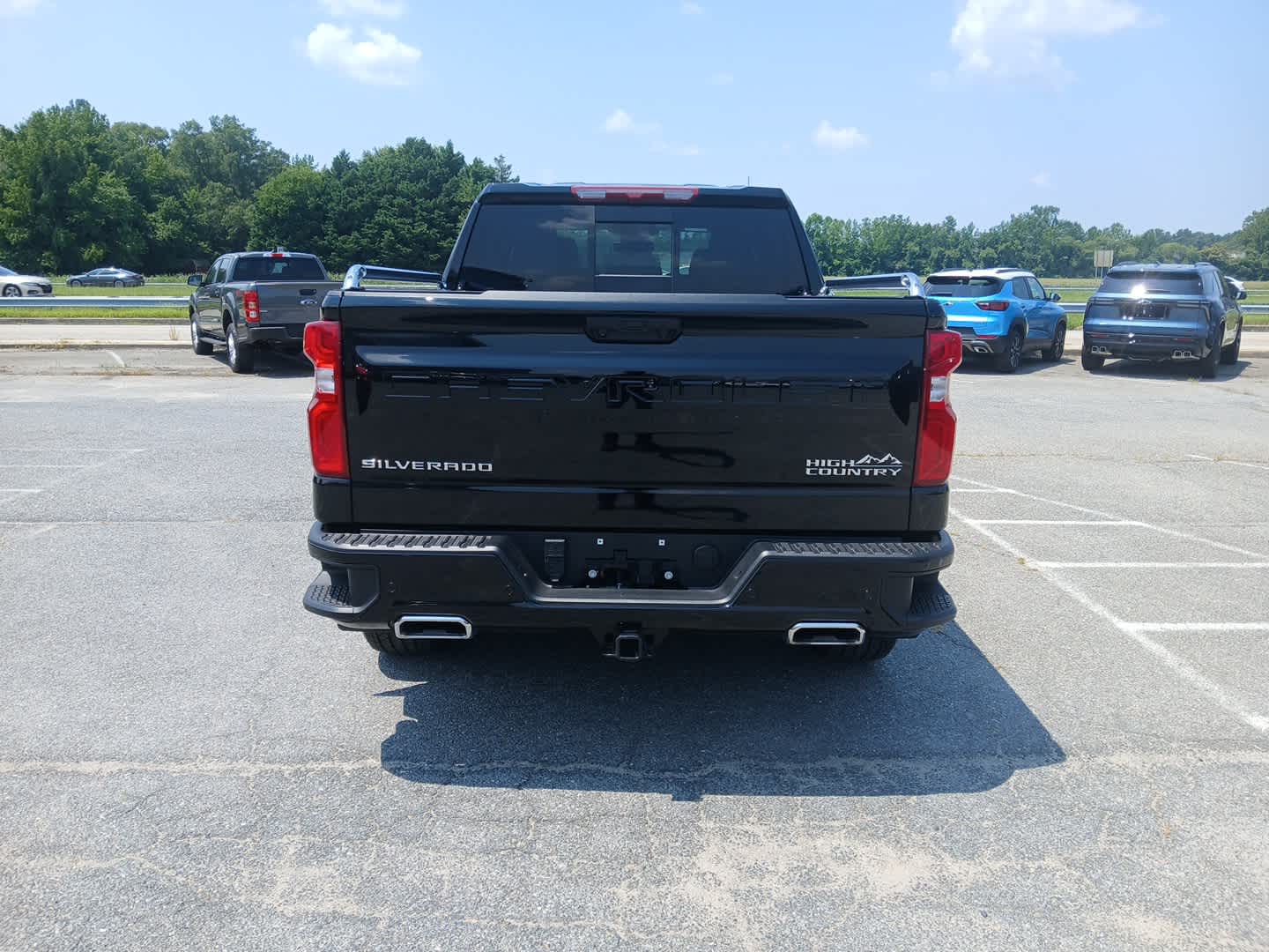 2024 Chevrolet Silverado 1500 High Country photo 4