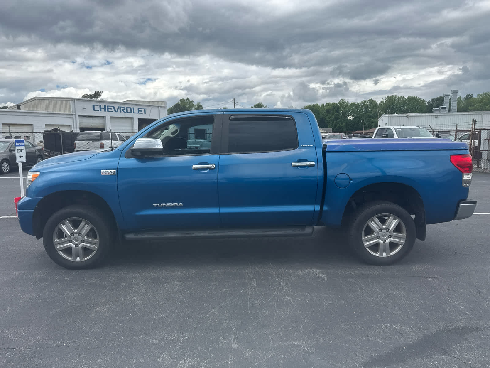Used 2007 Toyota Tundra Limited with VIN 5TBDV58147S487085 for sale in Dover, DE