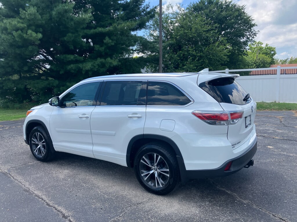 Used 2016 Toyota Highlander XLE