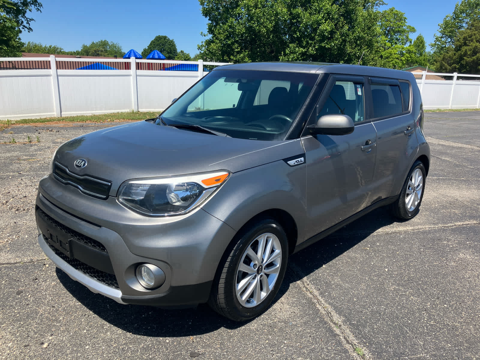 2017 Kia Soul 2.0L + 6 A/T's photo
