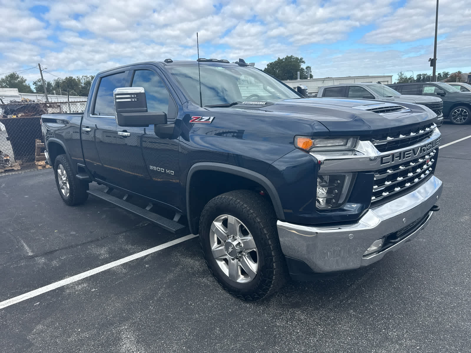 2020 Chevrolet Silverado 3500HD LTZ photo 4