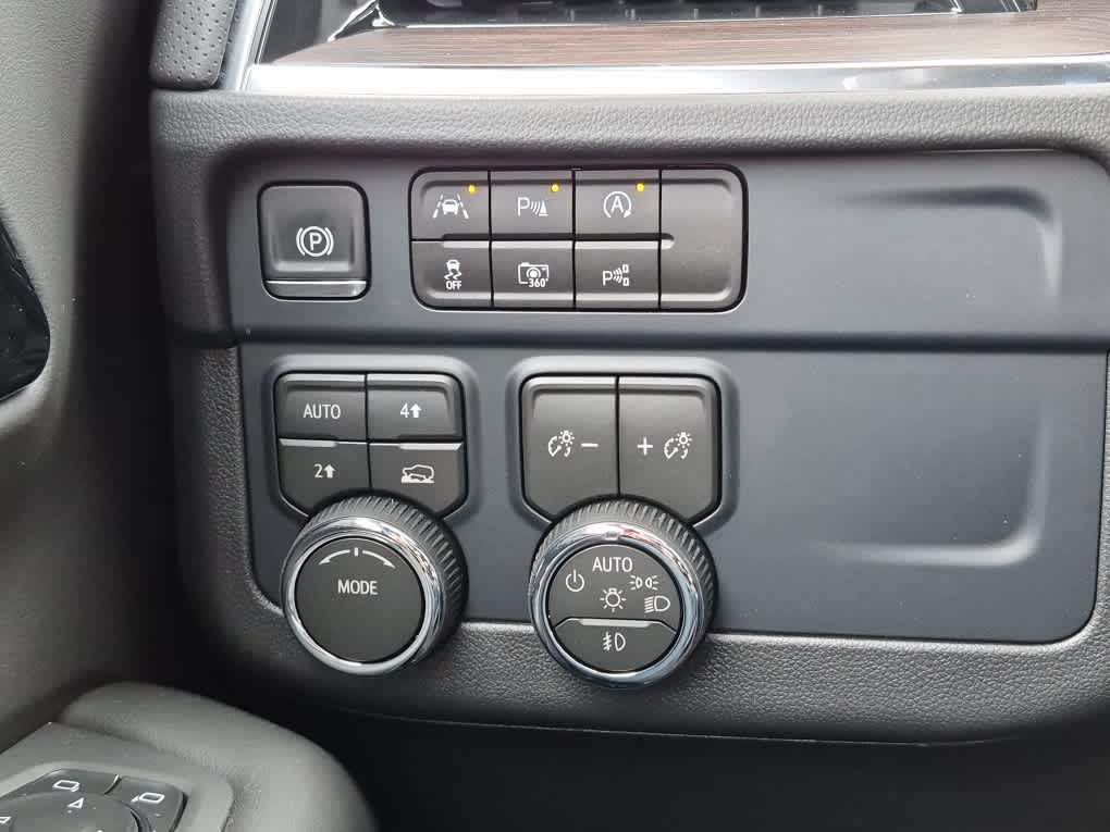 2026 Chevrolet Tahoe Premier - Photo 20