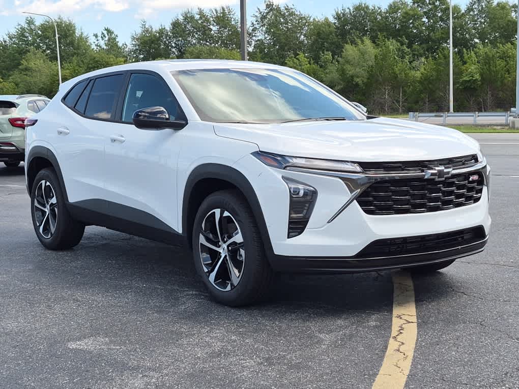 2026 Chevrolet Trax RS - Photo 2