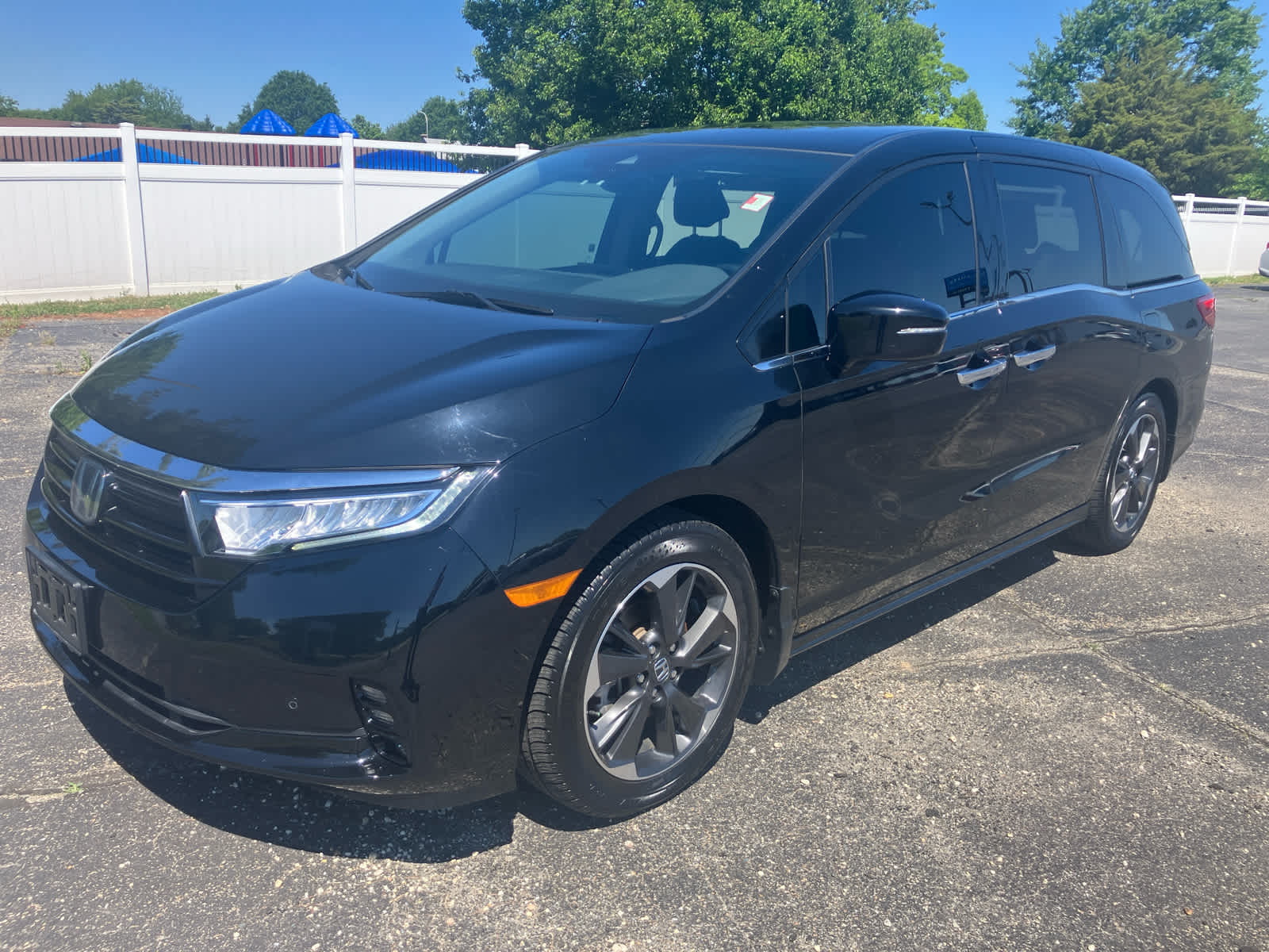 2022 Honda Odyssey Elite's photo