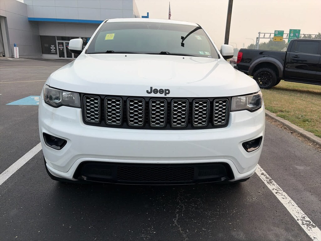 Used 2020 Jeep Grand Cherokee Altitude
