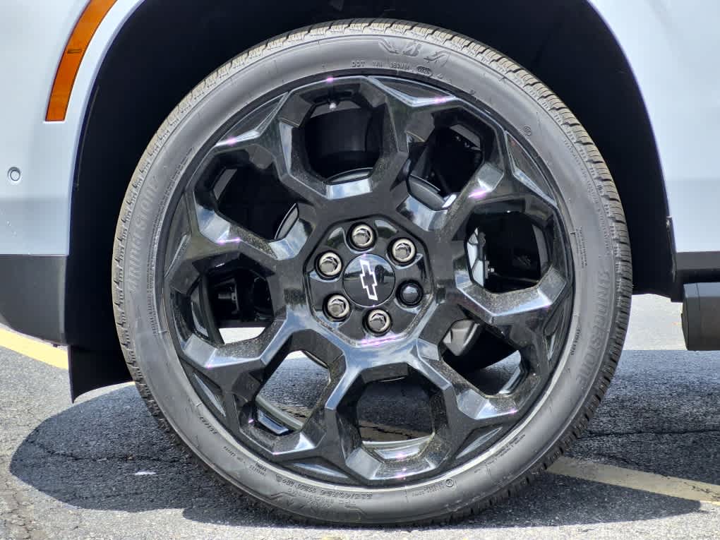 2026 Chevrolet Suburban High Country - Photo 6