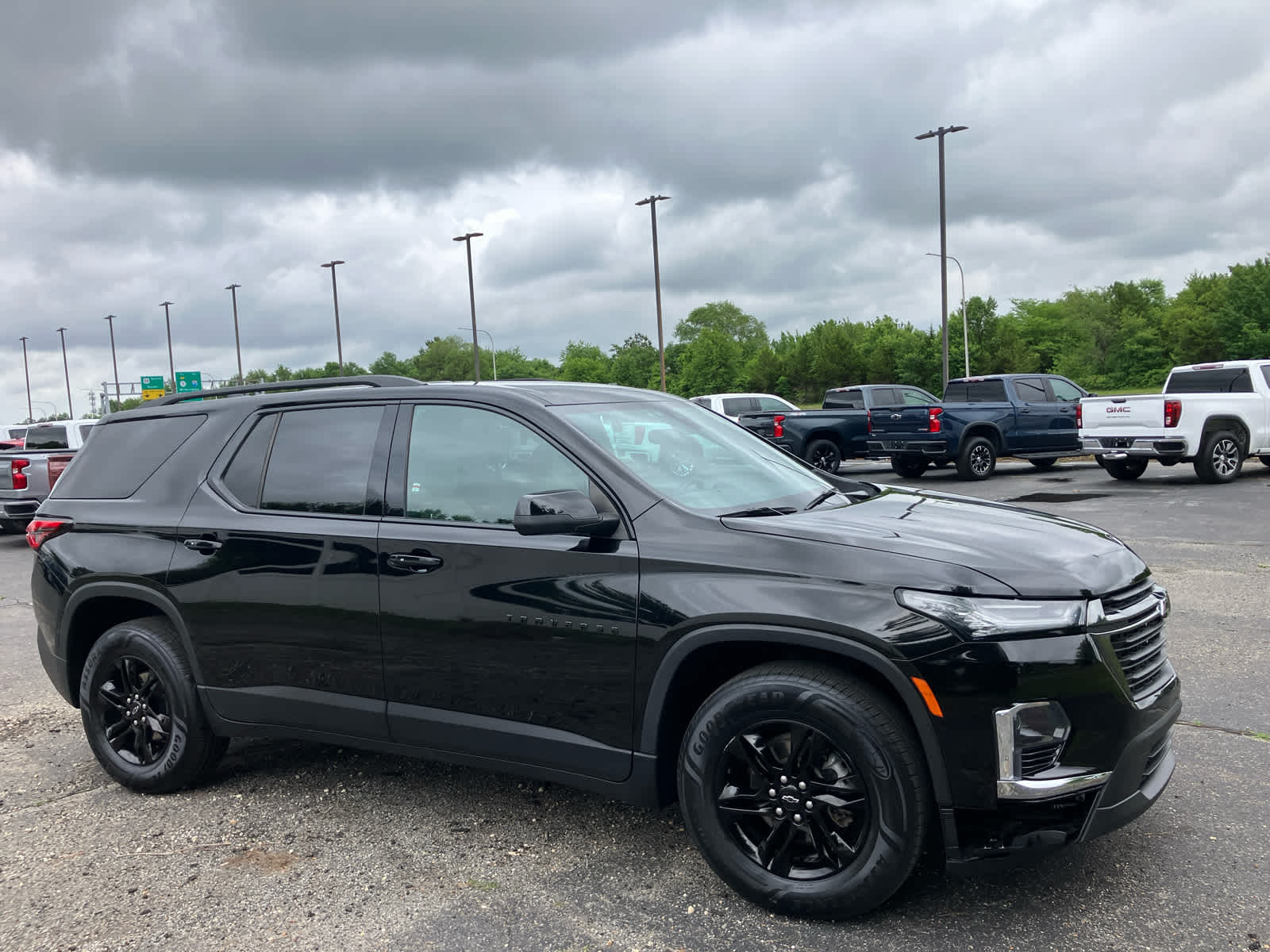 2023 Chevrolet Traverse FWD LS's photo