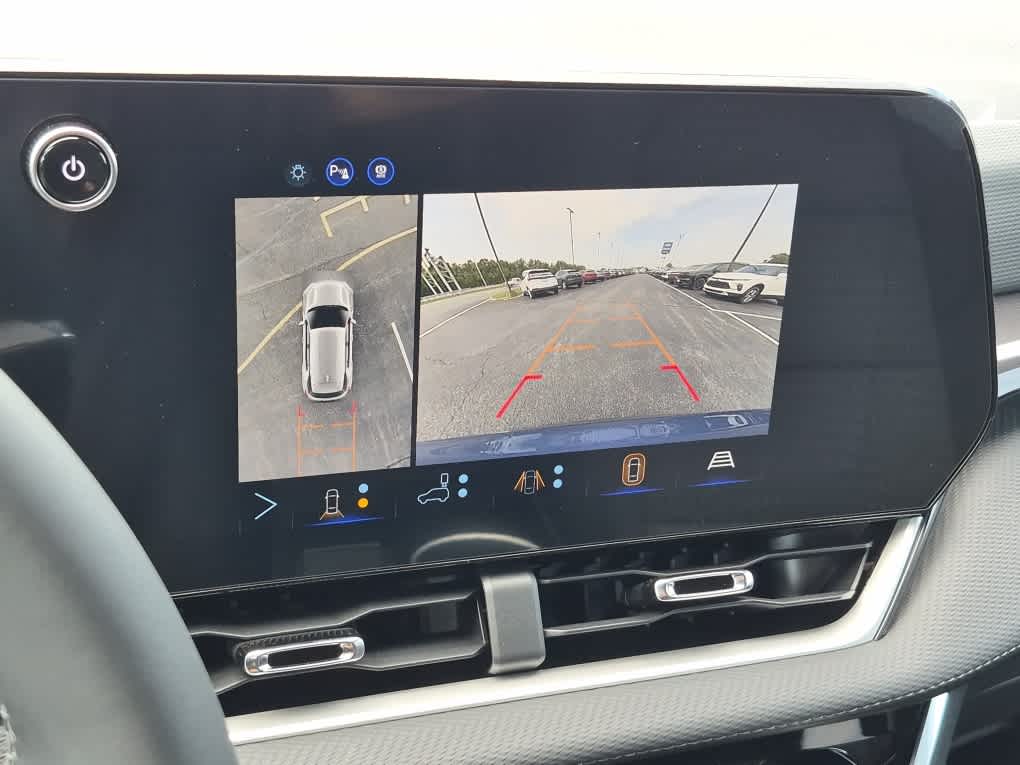 2027 Chevrolet Equinox LT - Photo 13