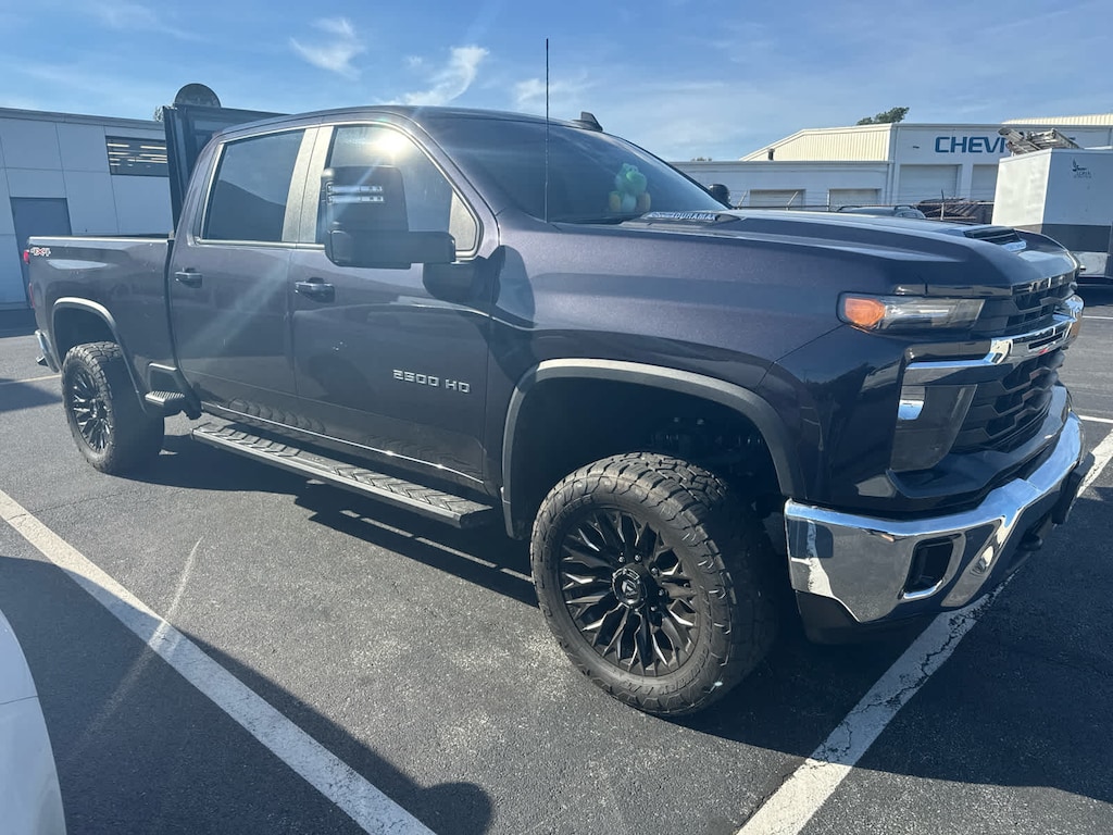 Used 2024 Chevrolet Silverado 2500 HD LT Truck