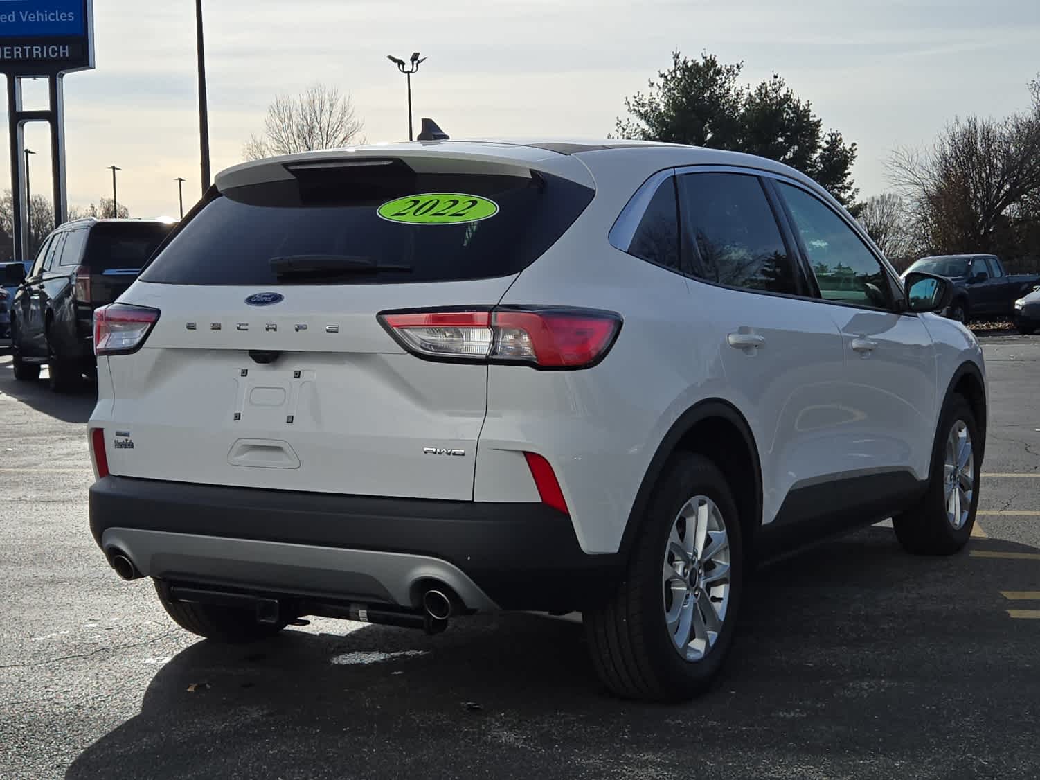 2022 Ford Escape SE photo 3