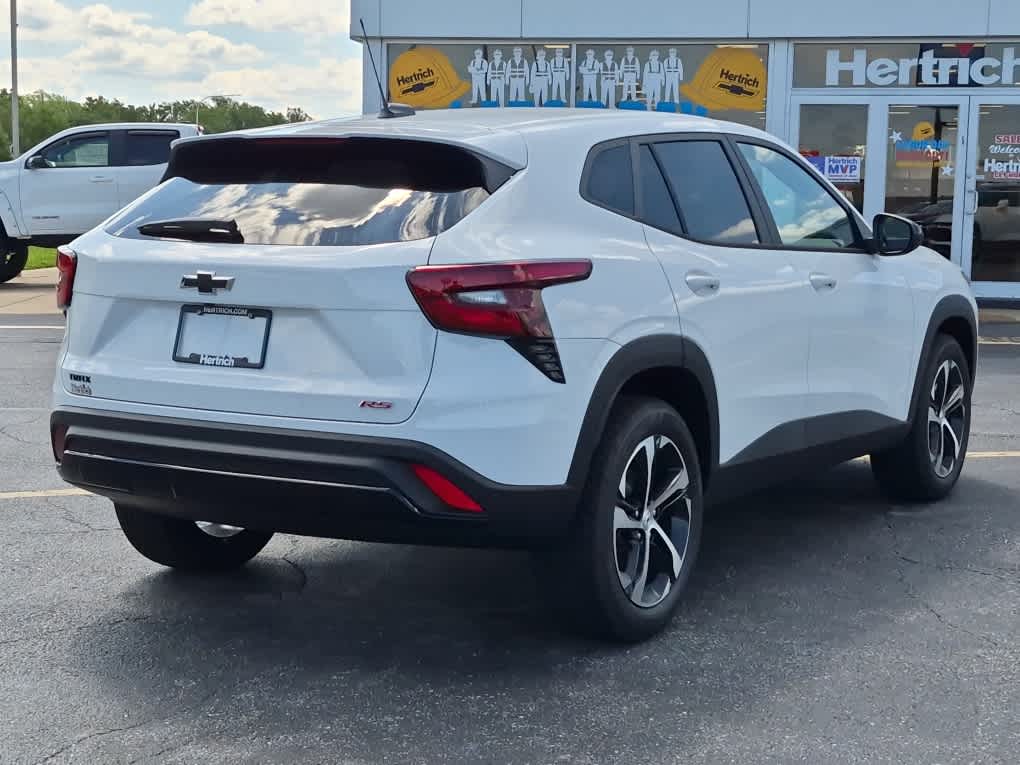 2026 Chevrolet Trax RS - Photo 3