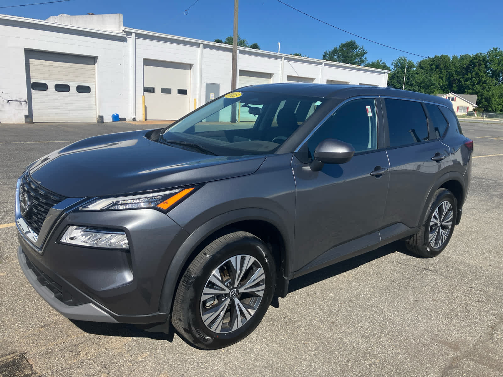 2023 Nissan Rogue SV AWD's photo
