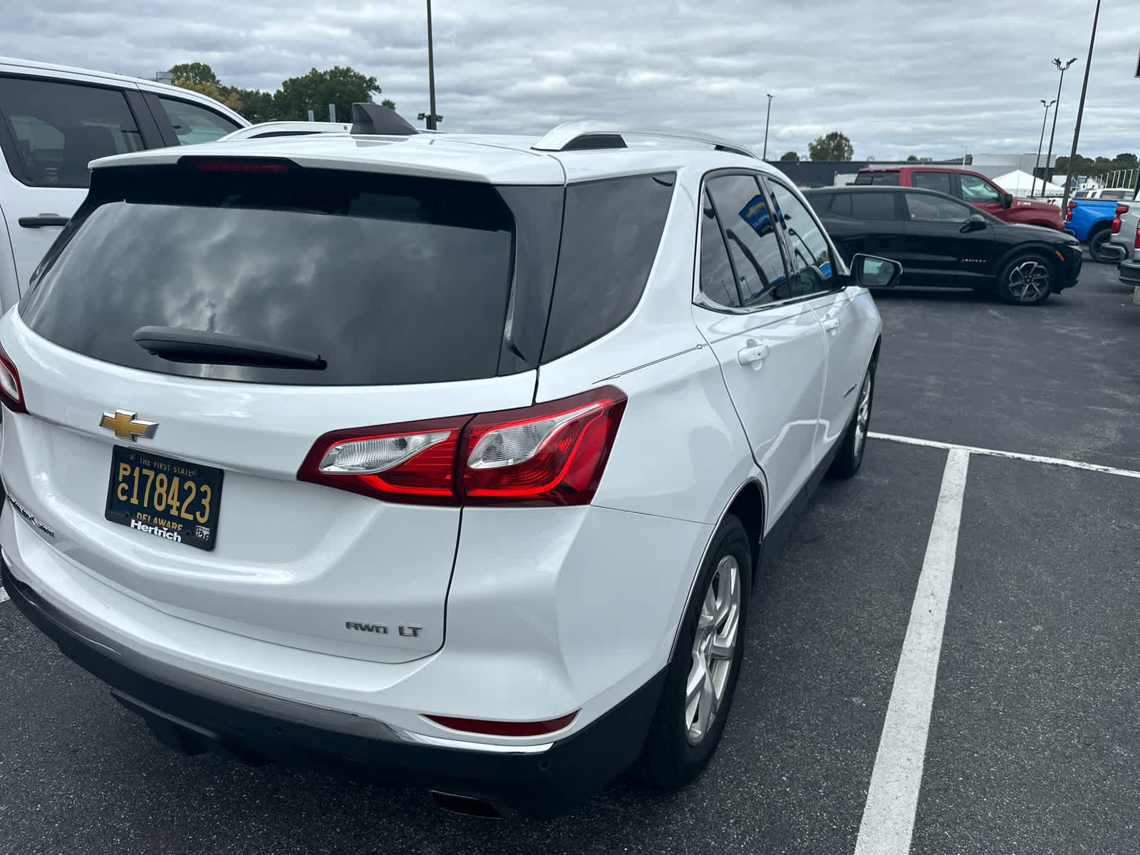 2019 Chevrolet Equinox LT photo 4