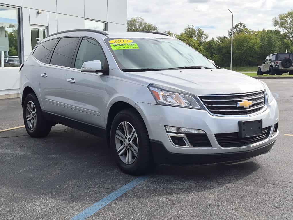 Used 2017 Chevrolet Traverse 1LT with VIN 1GNKVGKD2HJ324339 for sale in Dover, DE