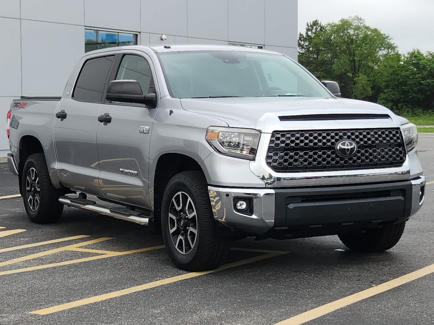 Used 2018 Toyota Tundra SR5 with VIN 5TFDY5F10JX710144 for sale in Dover, DE