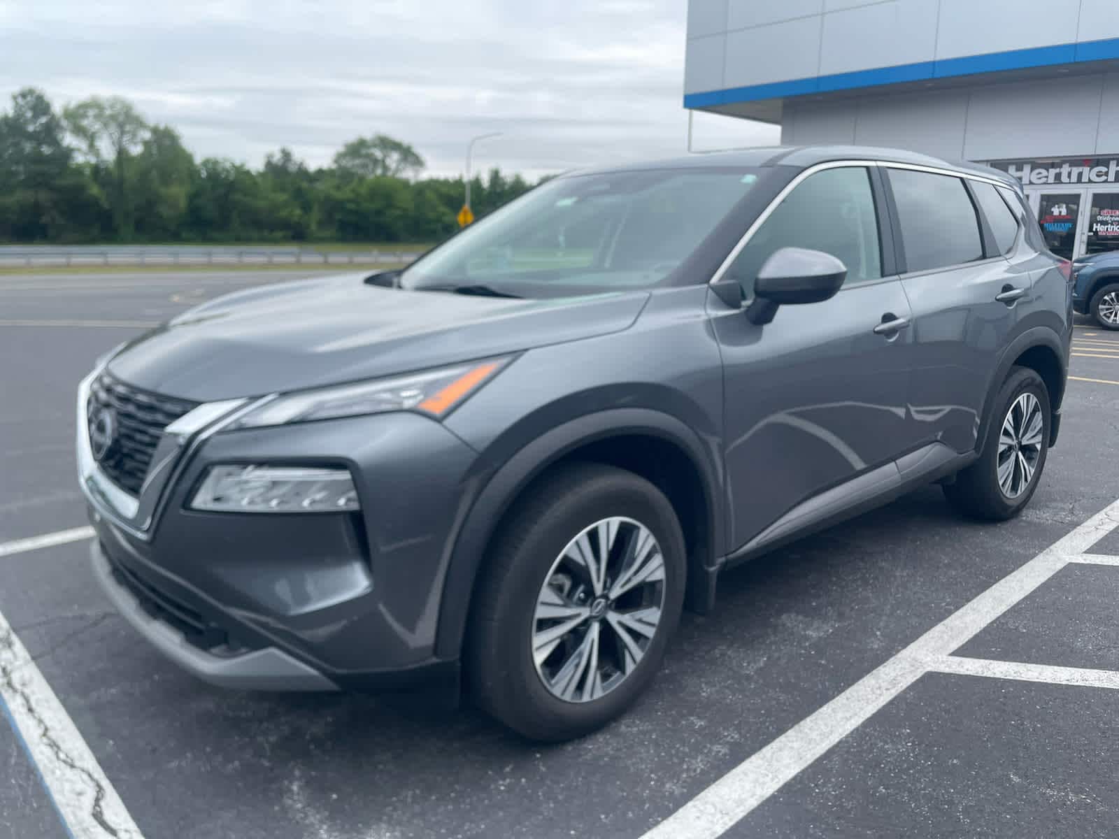 2023 Nissan Rogue SV AWD's photo
