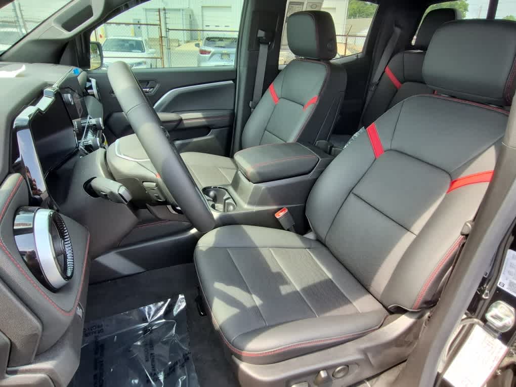 2026 Chevrolet Colorado Z71 - Photo 10