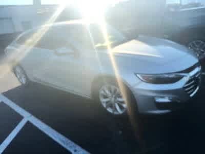 Used 2019 Chevrolet Malibu 1LT with VIN 1G1ZD5ST7KF187598 for sale in Dover, DE