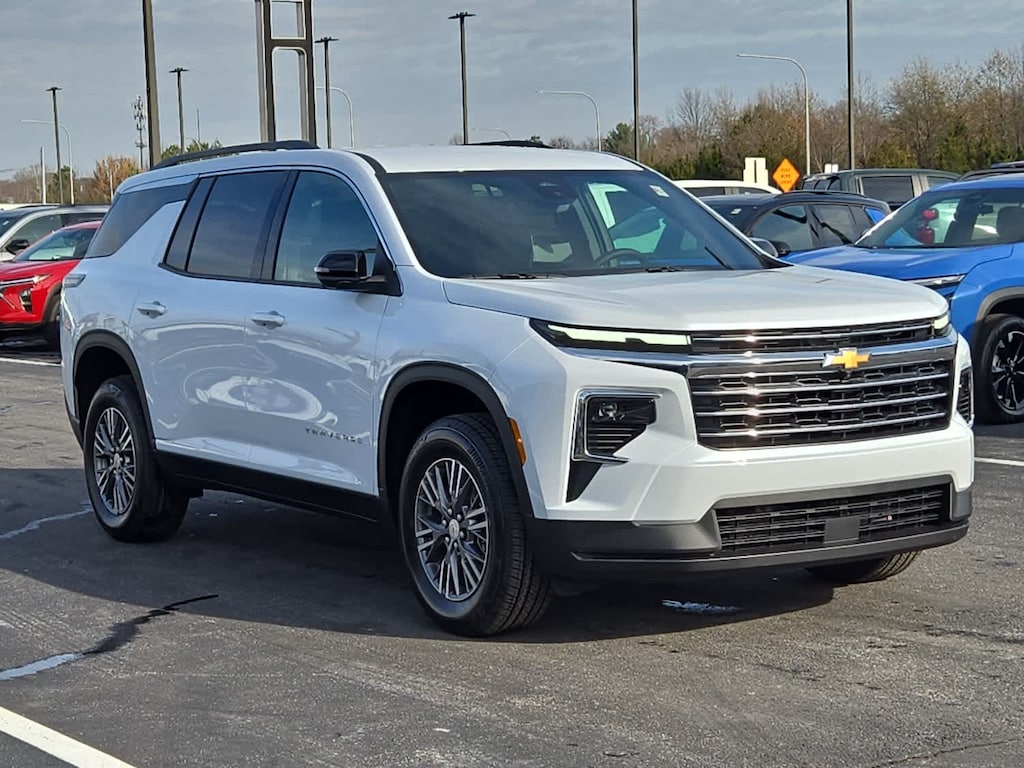 New 2026 Chevrolet Traverse LT SUV