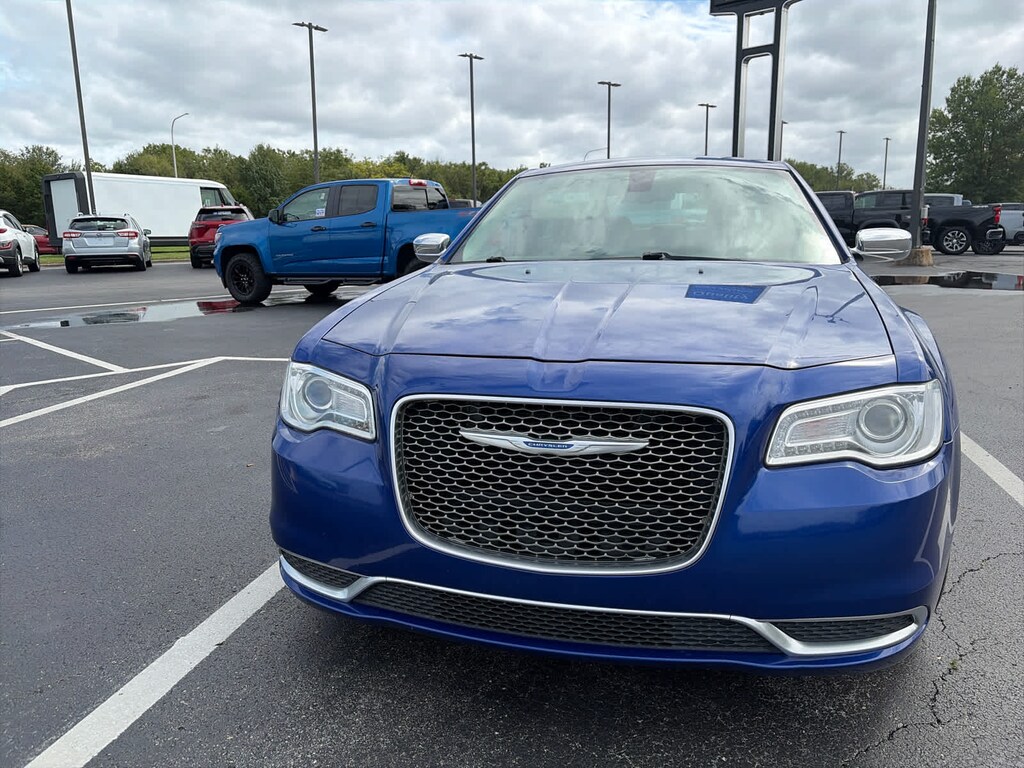 Used 2018 Chrysler 300 Touring