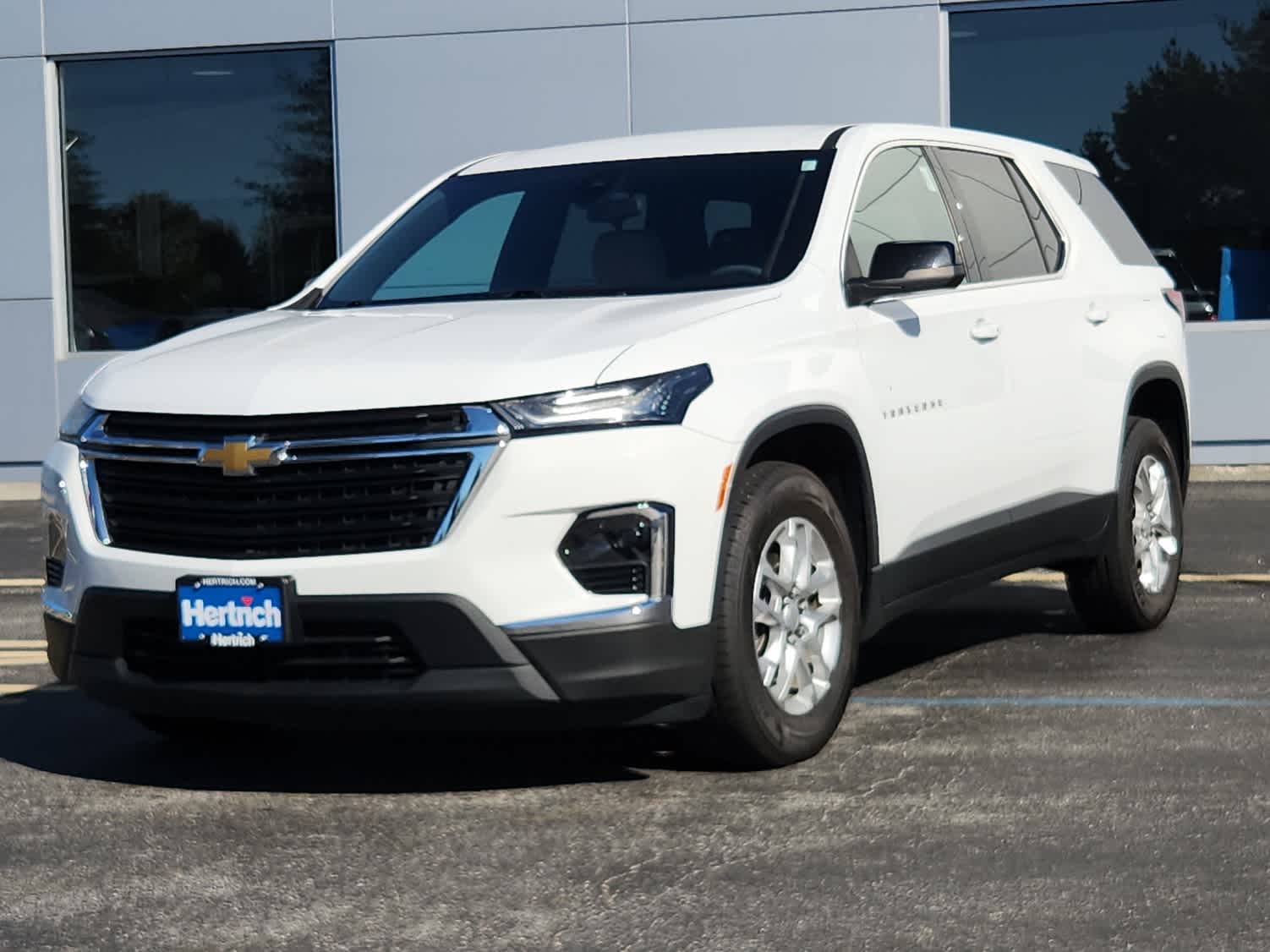 2022 Chevrolet Equinox LT photo 2
